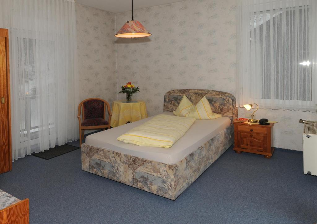 Hotel Ricarda Schlangenbad Zimmer foto
